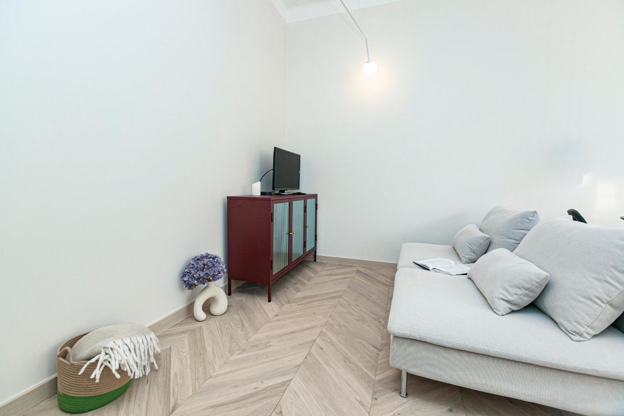Rakowiecka - Bezplatny Parking - Free Parking - Stacja Metra 500m - Underground Station 500m Better Apartament *