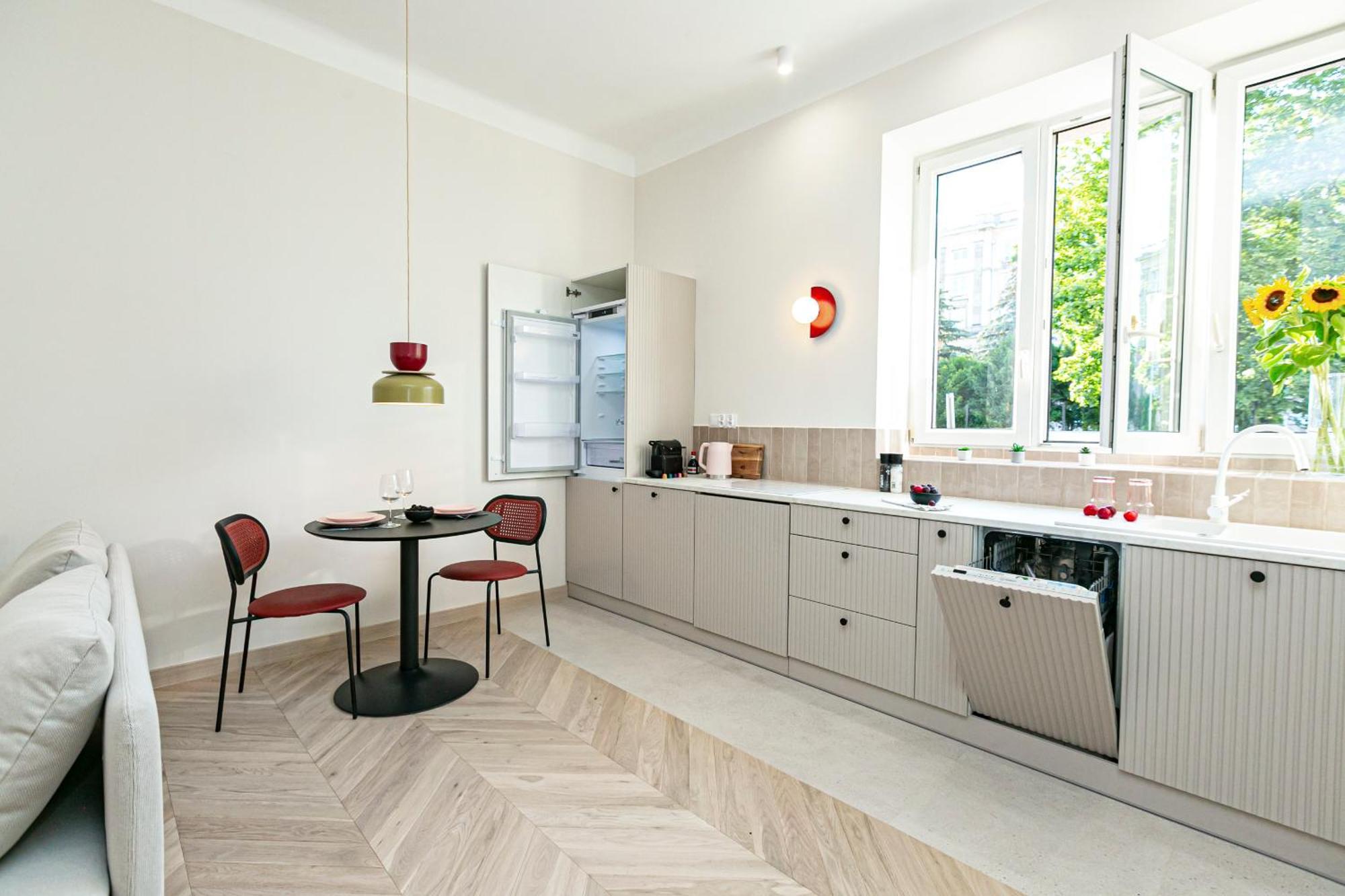 Rakowiecka - Bezplatny Parking - Free Parking - Stacja Metra 500m - Underground Station 500m Better Apartament